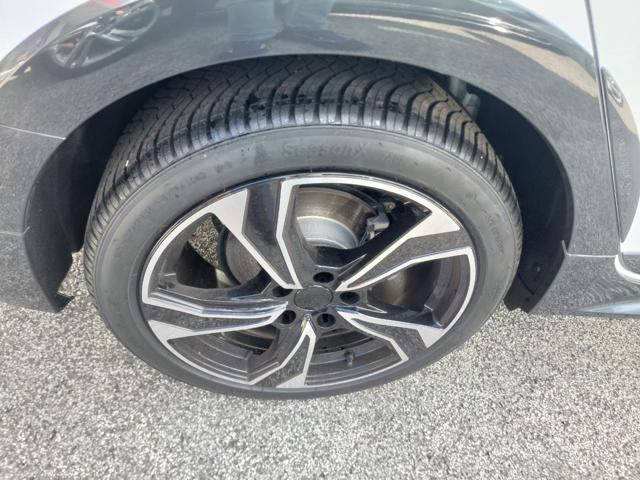 AUDI A3 allstreet TFSI 110 kW S tronic Identity Contrast