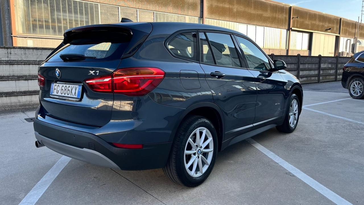 Bmw X1 sDrive18d Advantage