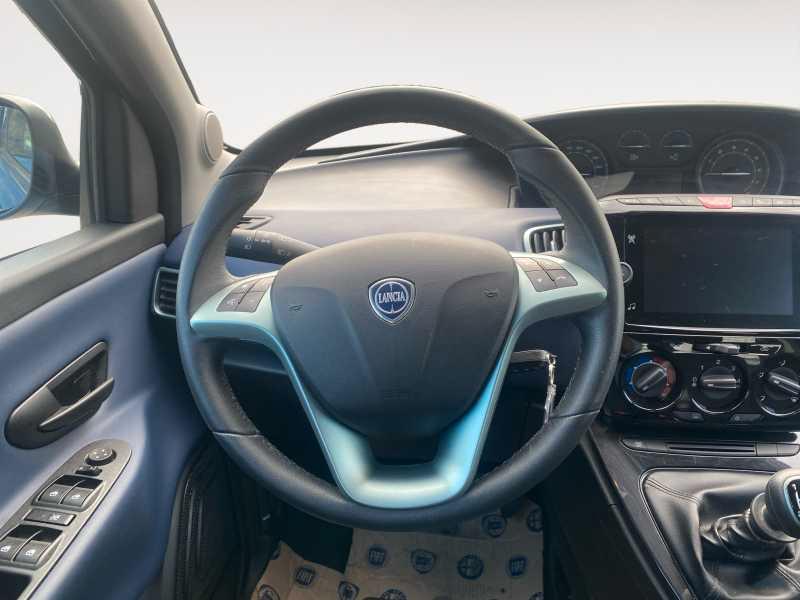 LANCIA Ypsilon 1.0 firefly hybrid Platino s&s 70cv