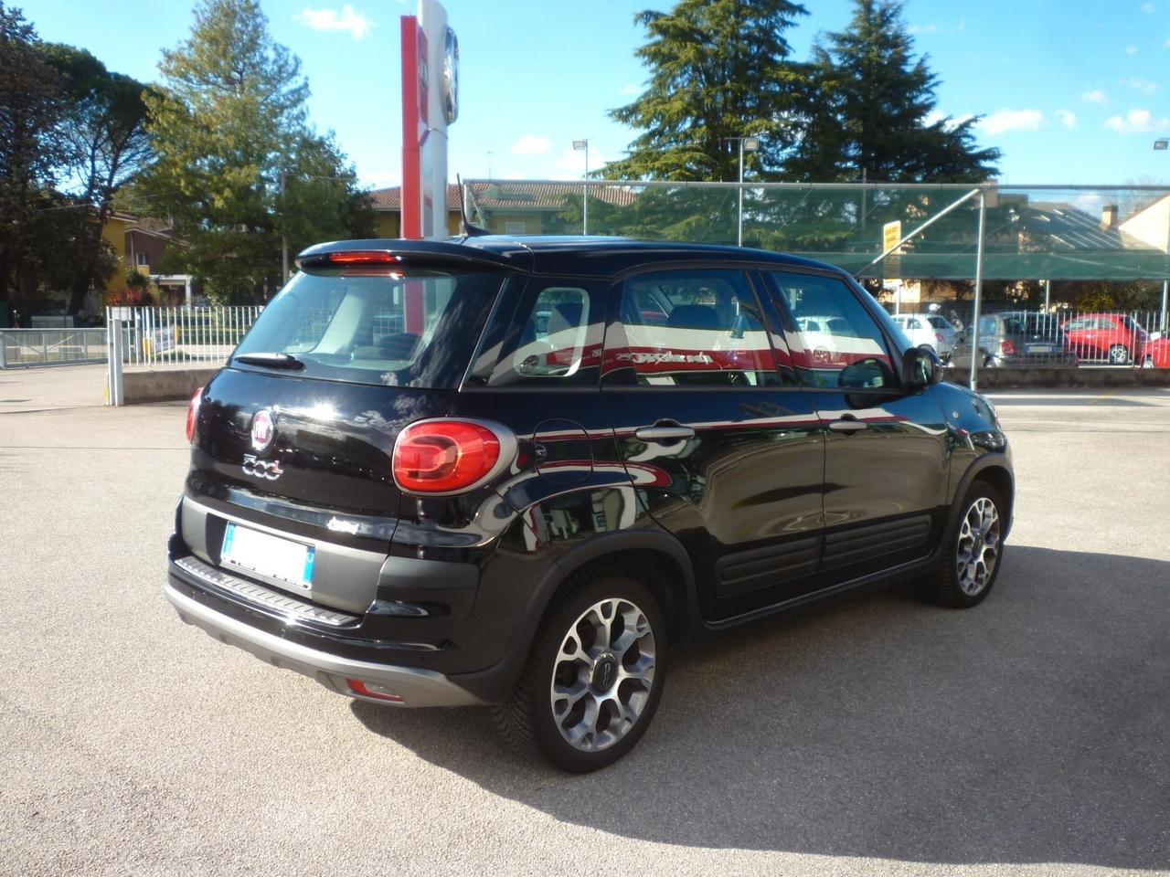 FIAT 500L 1.3 Multijet 95 CV Dualogic Cross NERO 2020