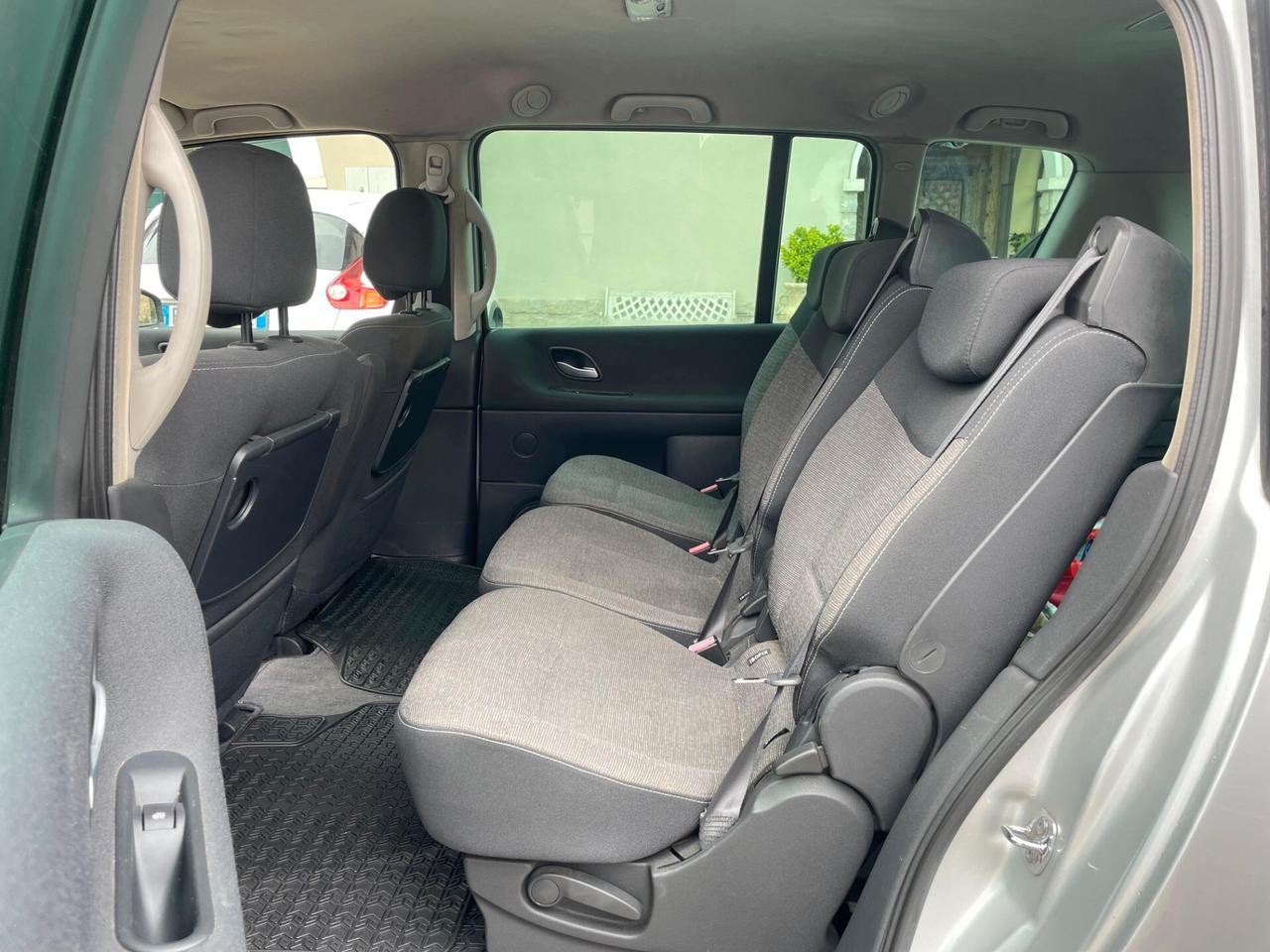 Renault Espace 2.0 dci 16v INITIALE 150cv 7 POSTI