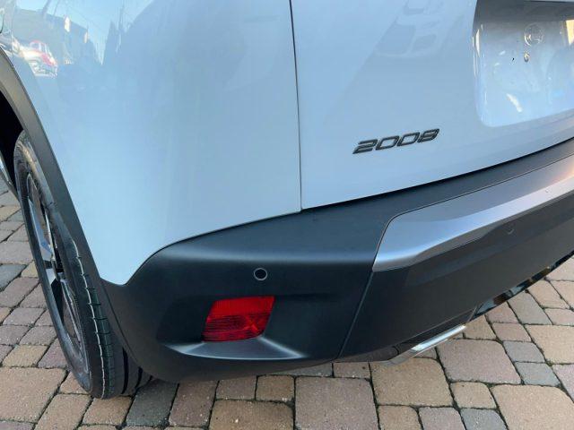 PEUGEOT 2008 Hybrid 145 e-DCS6 Allure KM 0