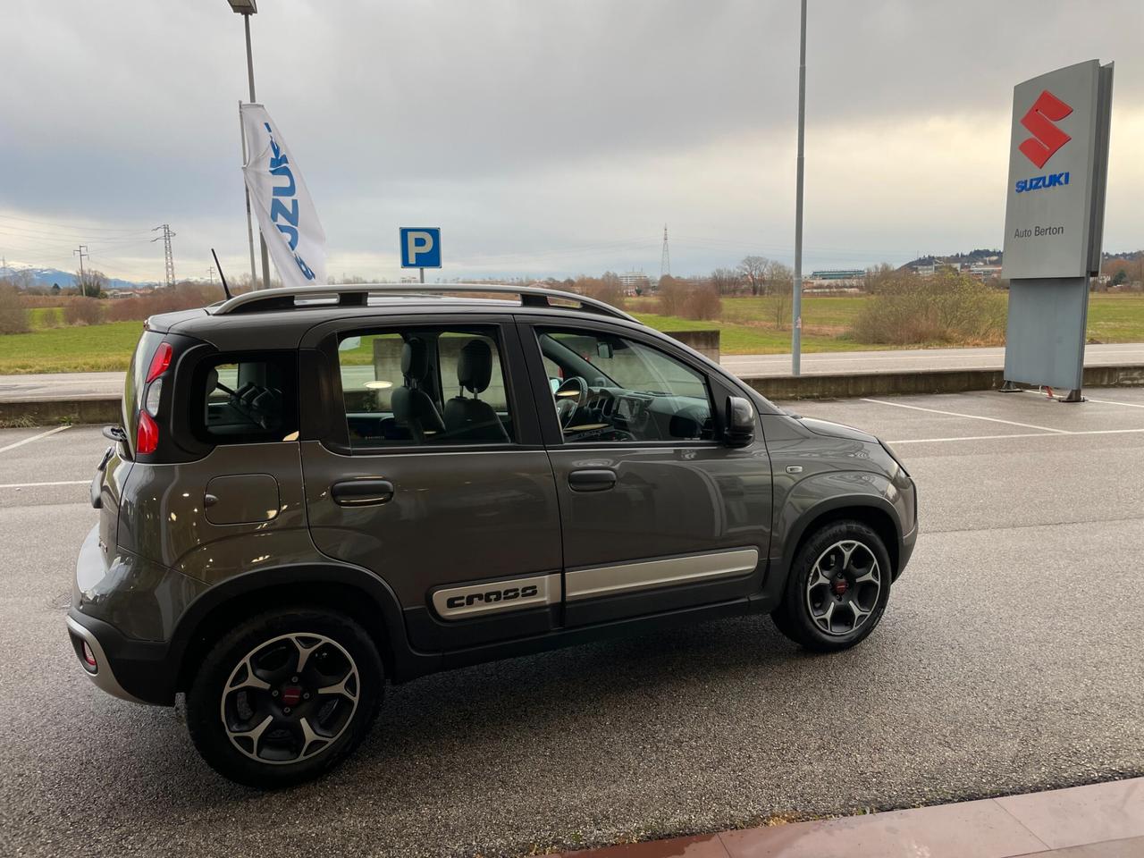 Fiat Panda Cross 1.0 FireFly S&S Hybrid OK NEOPATENTATI