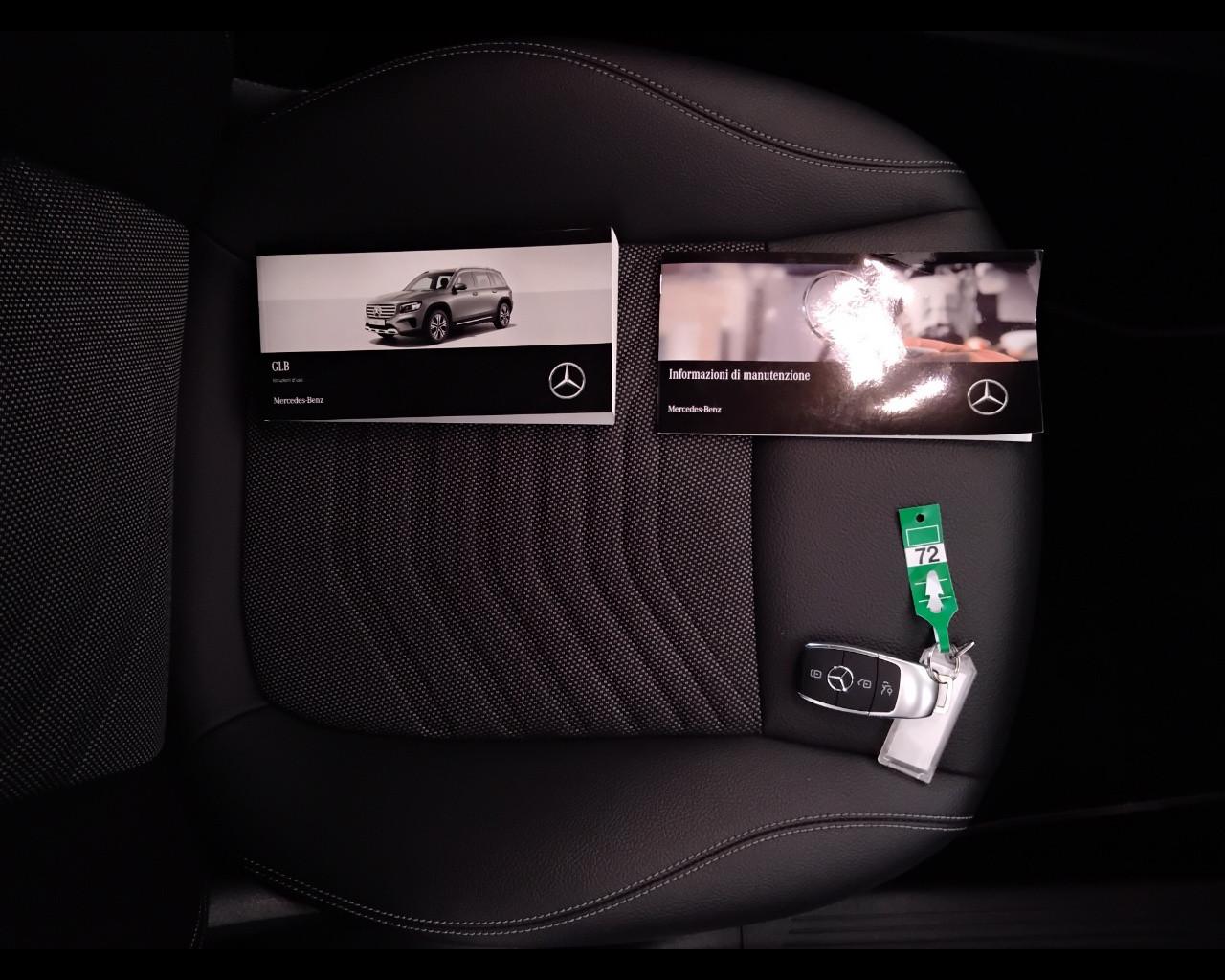 Mercedes-Benz GLB - X247 2023 - GLB 180 d Progressive Advanced auto