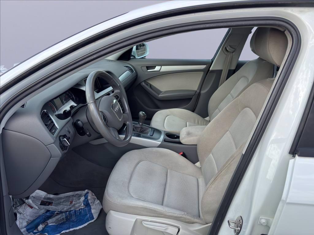 AUDI A4 Avant 2.0 tdi Advanced 143cv del 2009