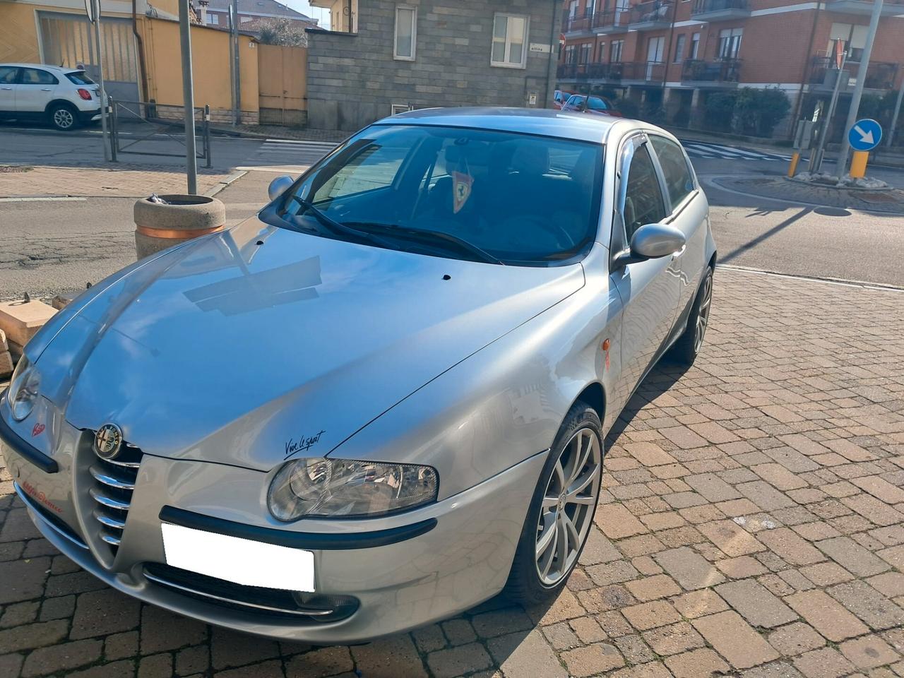 Alfa Romeo 147 1.6i Connect 5 PORTE