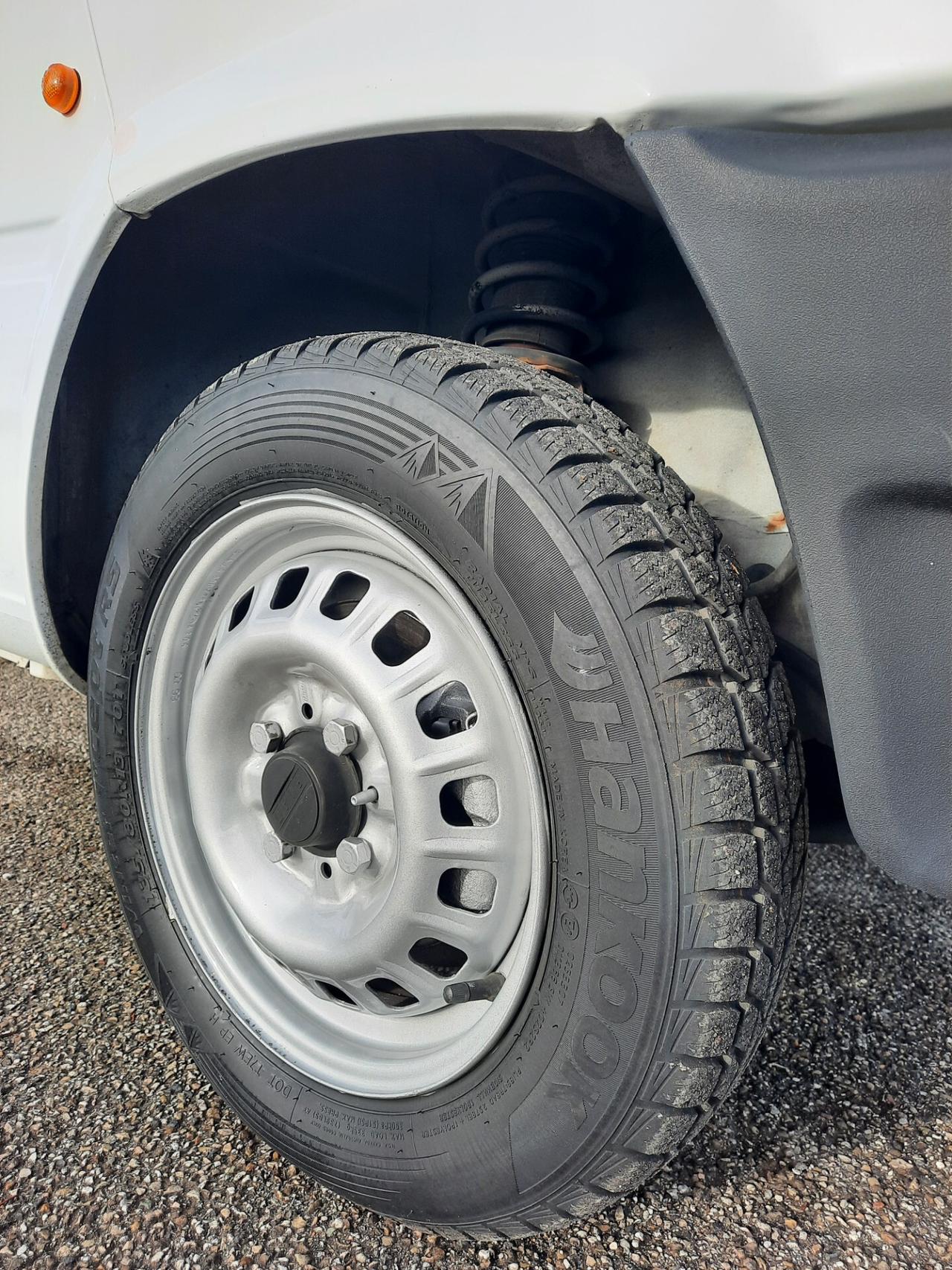 Fiat Panda 900 i.e. cat Young