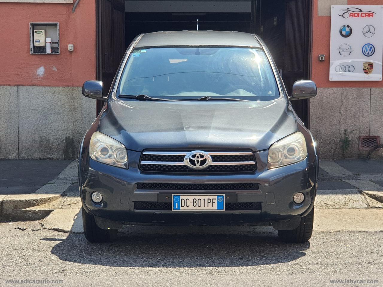 TOYOTA RAV4 2.2 D-4D 177 CV