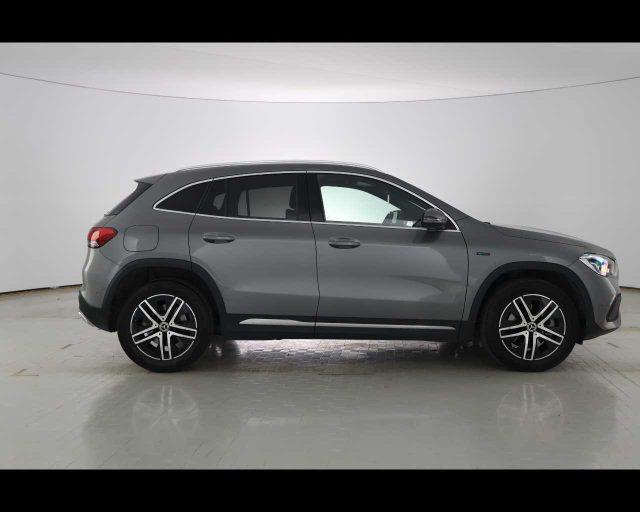 MERCEDES-BENZ GLA 250 e EQ-Power Automatic Sport Plus