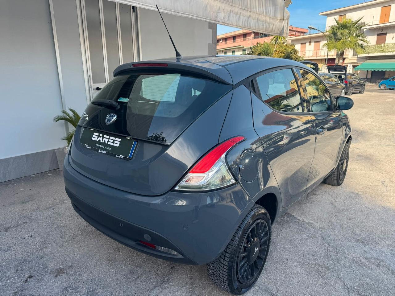 Lancia Ypsilon 0.9 TwinAir 5 porte Metano Ecochic Elefantino