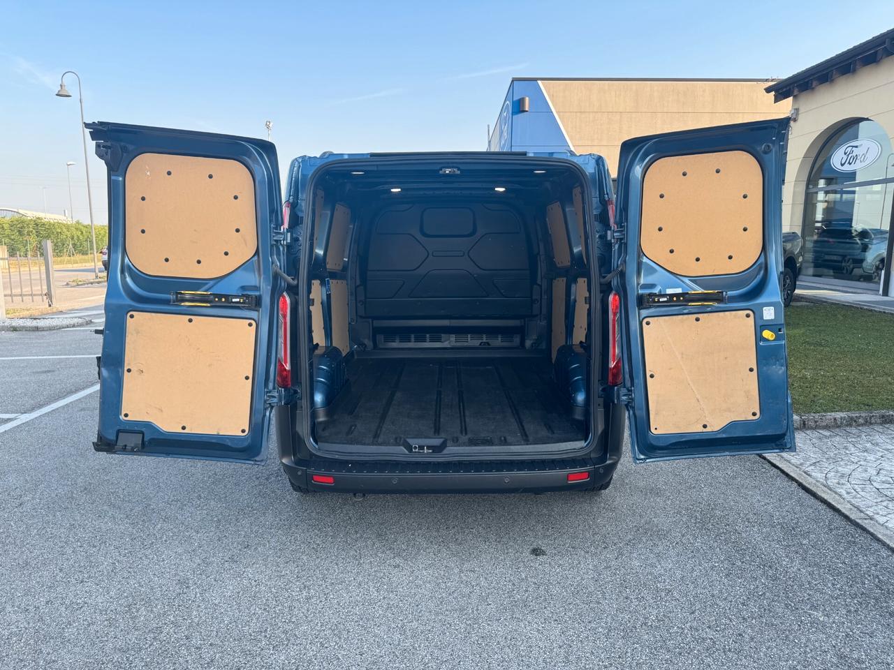 Ford Transit Custom Van Trail 340 2.0 EcoBlue 170CV Man. PC
