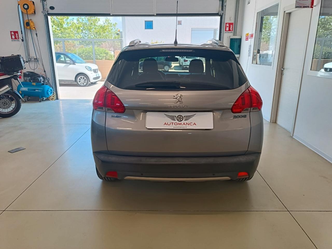 Peugeot 2008 BlueHDi 120 S&S Black Matt