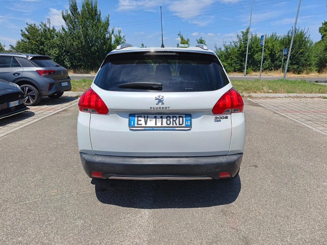 Peugeot 2008 1.6 e-HDi 92 CV Allure