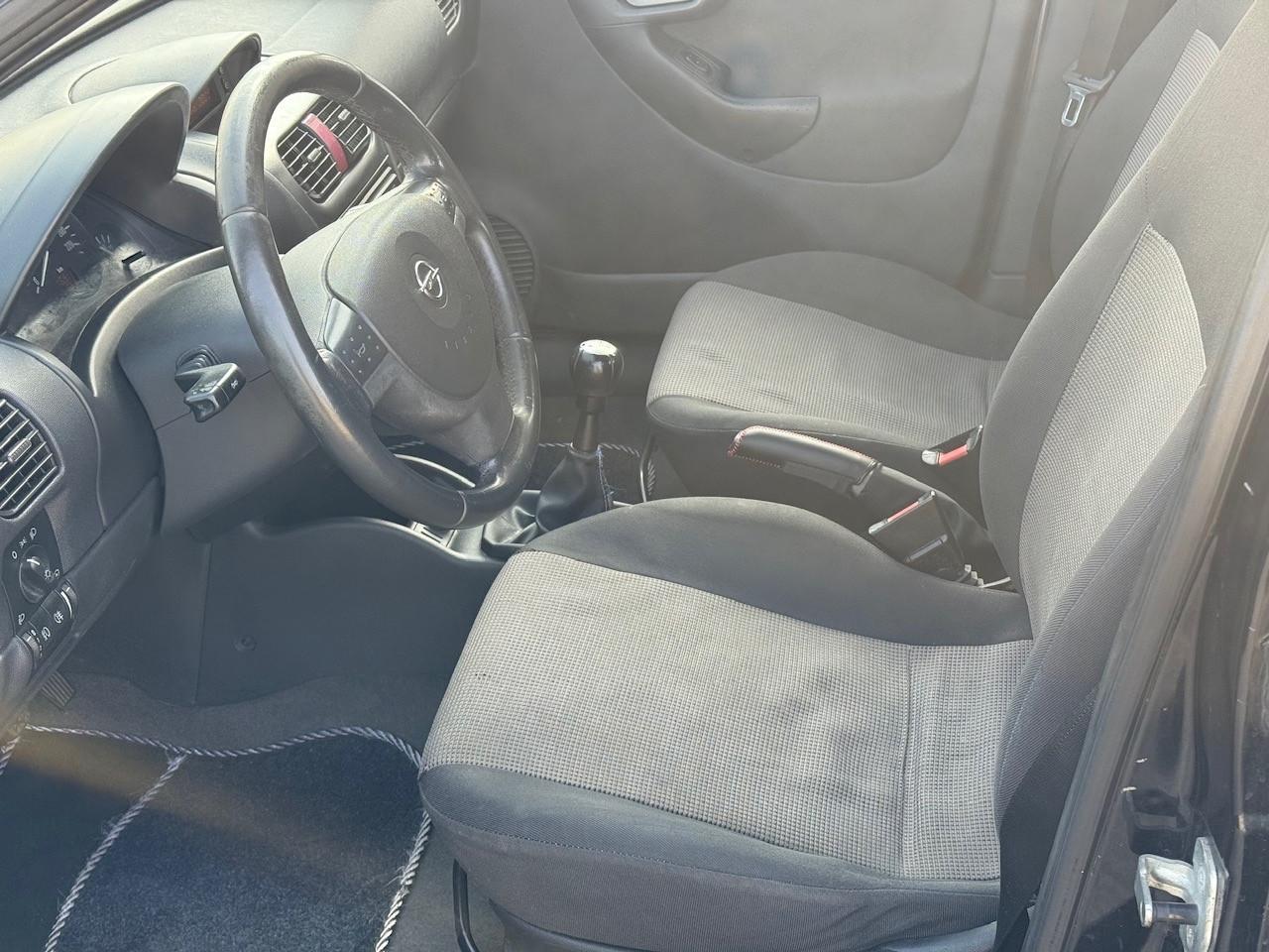 Opel Corsa 1.2i 16V cat 5 porte Club