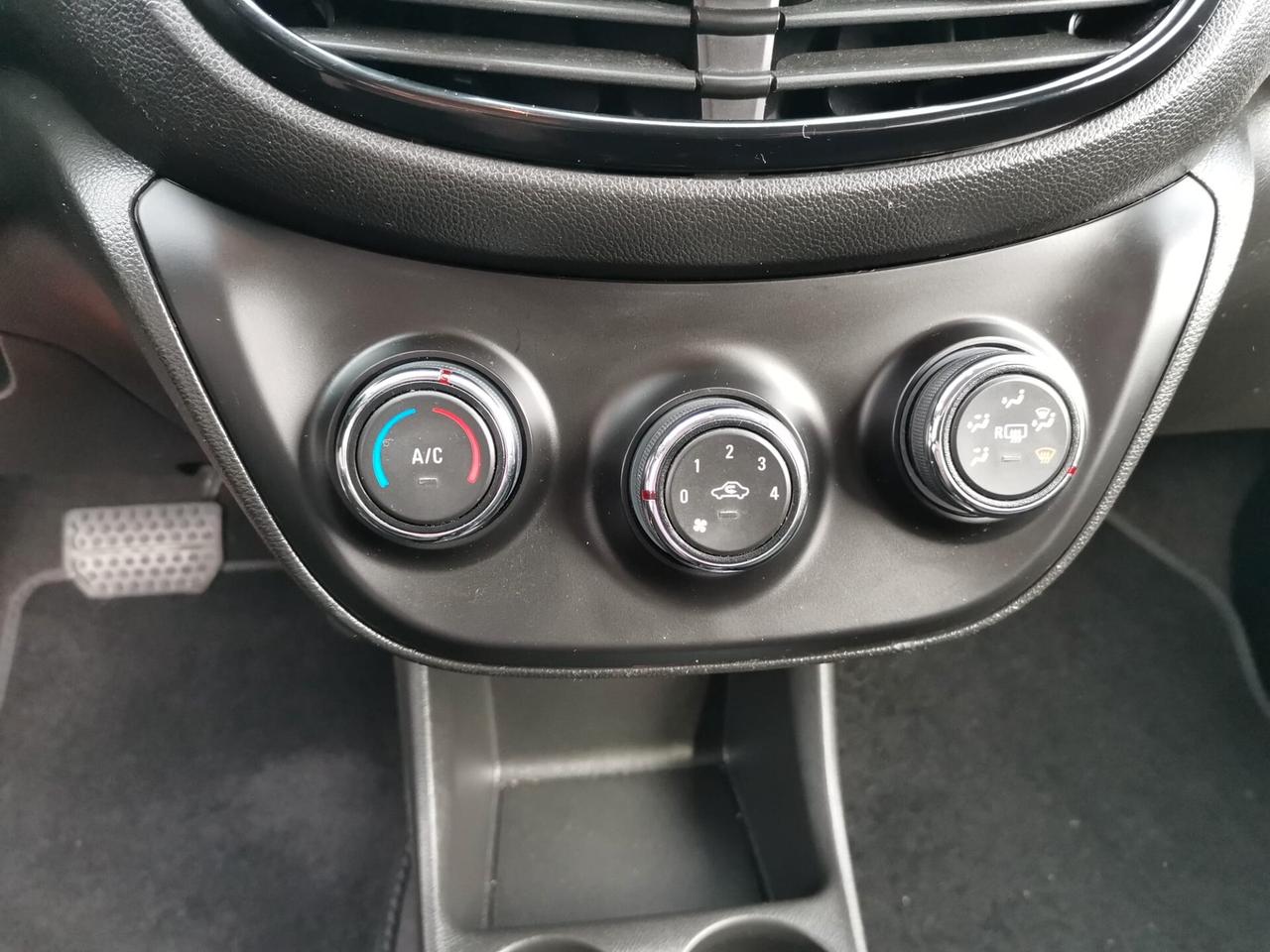 Opel Karl Rocks 1.0 75 CV AUTOMATICA