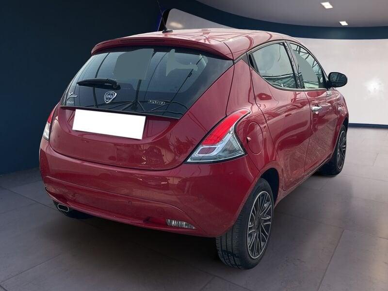 Lancia Ypsilon III 2015 1.0 hybrid Gold s&s 70cv