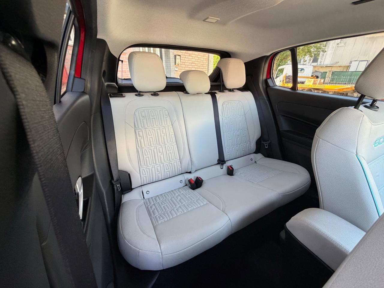 Fiat 600 Hybrid 100 CV DCT MHEV La Prima