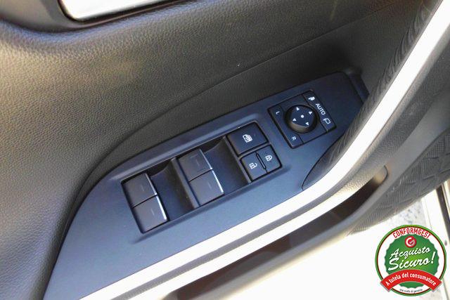 TOYOTA RAV 4 MY23 RAV4 2.5 HV (218CV) E-CVT 2WD Business
