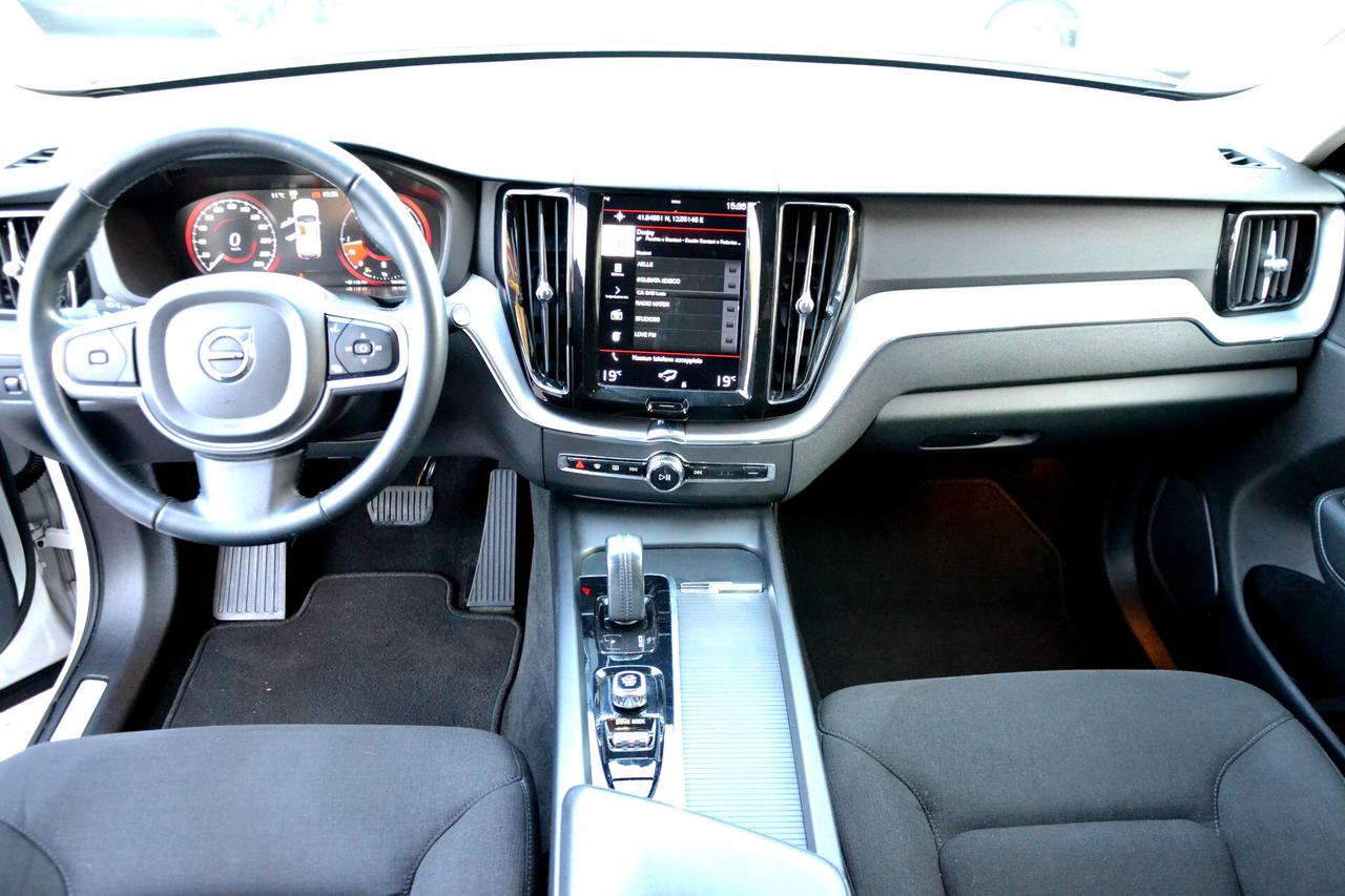 Volvo XC 60 2.0 197CV AWD HYBRID/DIESEL AUT.+FULL LED+RCAM+NAV