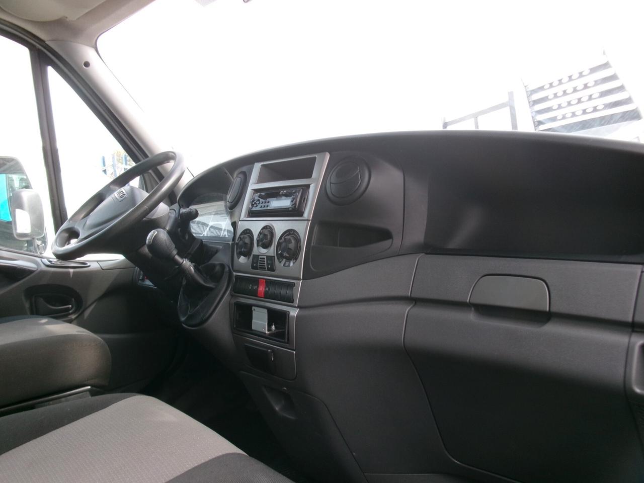 Iveco Daily 35C18 3000 180CV E4 RIBALTABILE TRILATERALE NUOVO 195000 KM