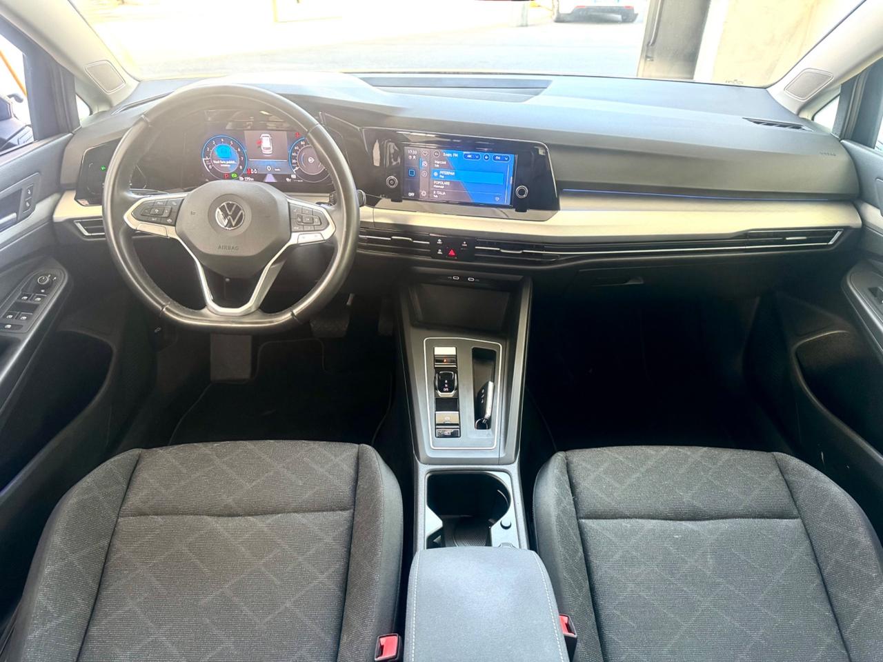 Volkswagen Golf Variant 1.0 eTSI EVO DSG Life