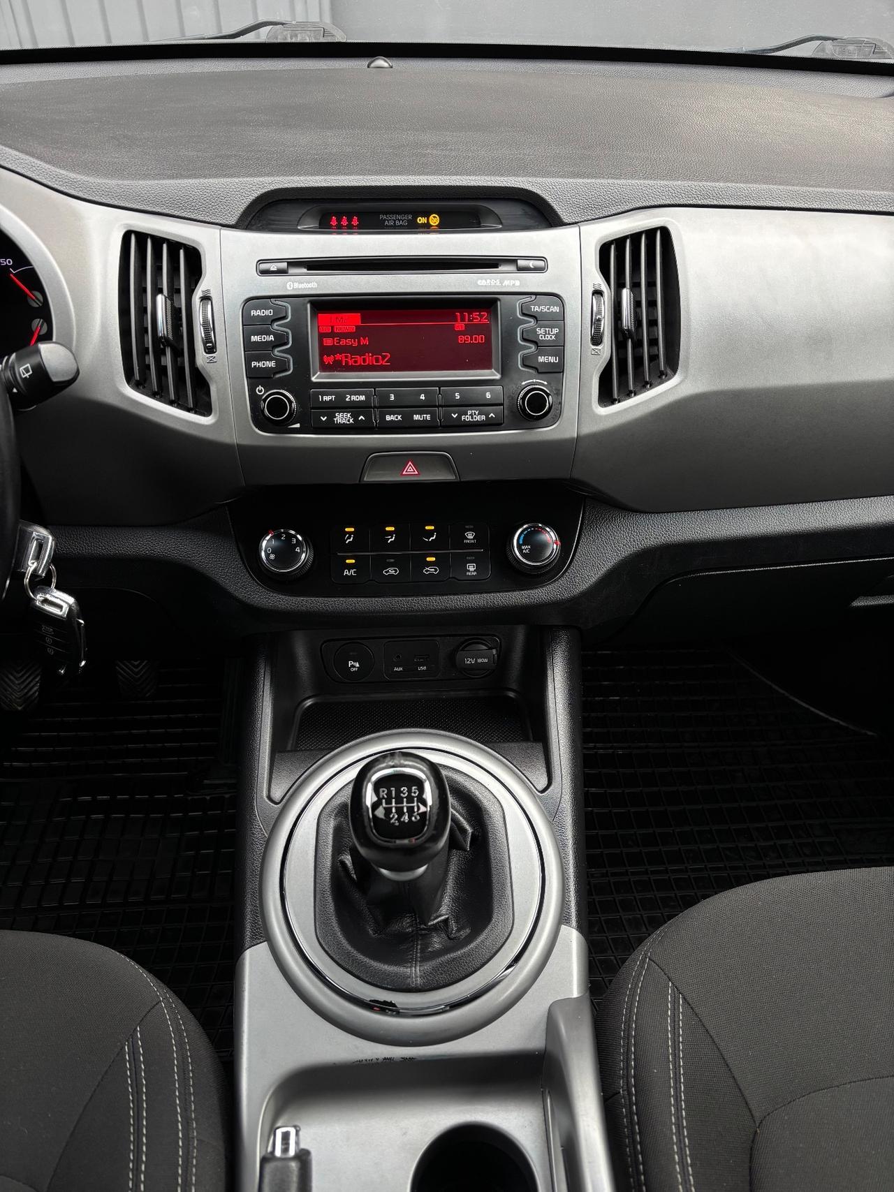 Kia Sportage 1.7 CRDI. Garanzia 12 mesi. Neopatentati