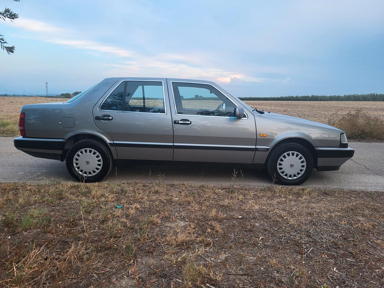 Lancia Thema 2.0 i.e.