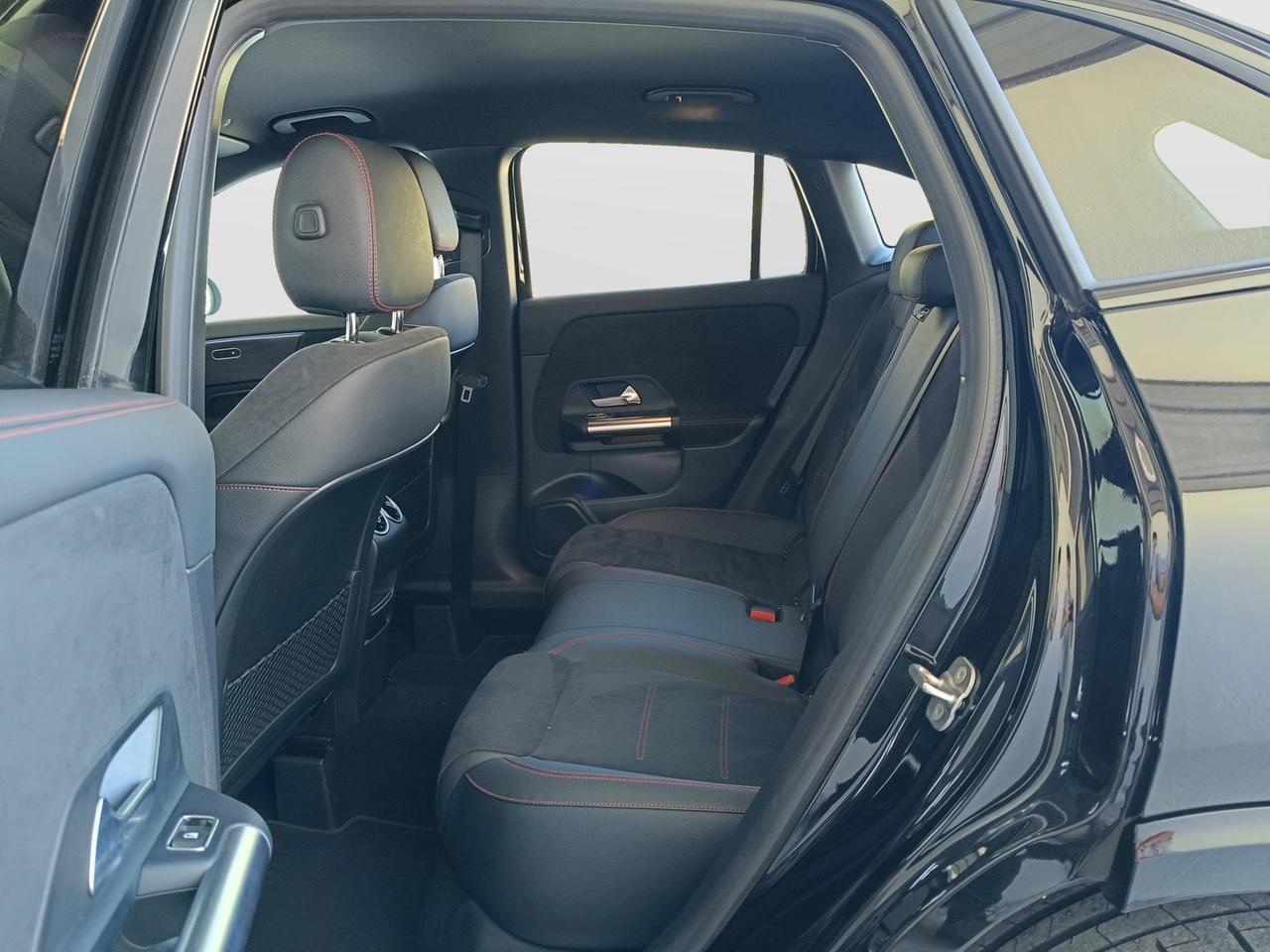 Mercedes-Benz GLA-H247 2023 - GLA 180 d AMG Line Advanced Plus auto