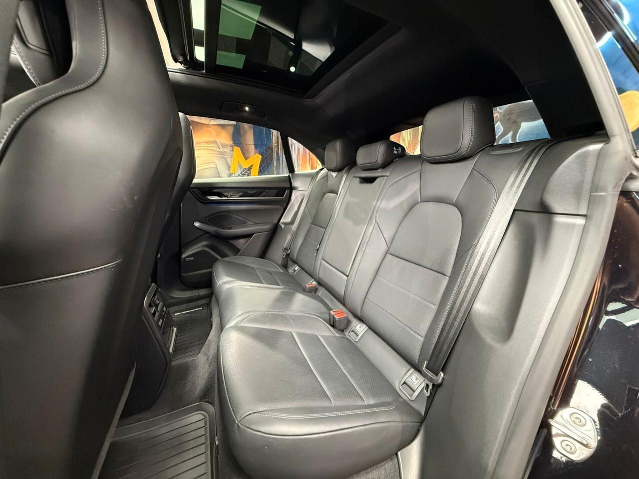 Porsche Macan 4S (810)