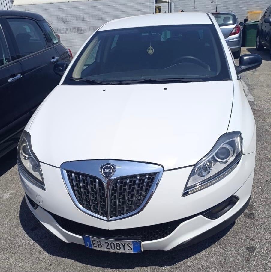 Lancia Delta 1.6 MJT DPF Platino