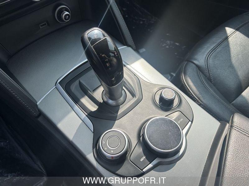 Alfa Romeo Stelvio 2.2 Turbodiesel 210 CV AT8 Q4 Business