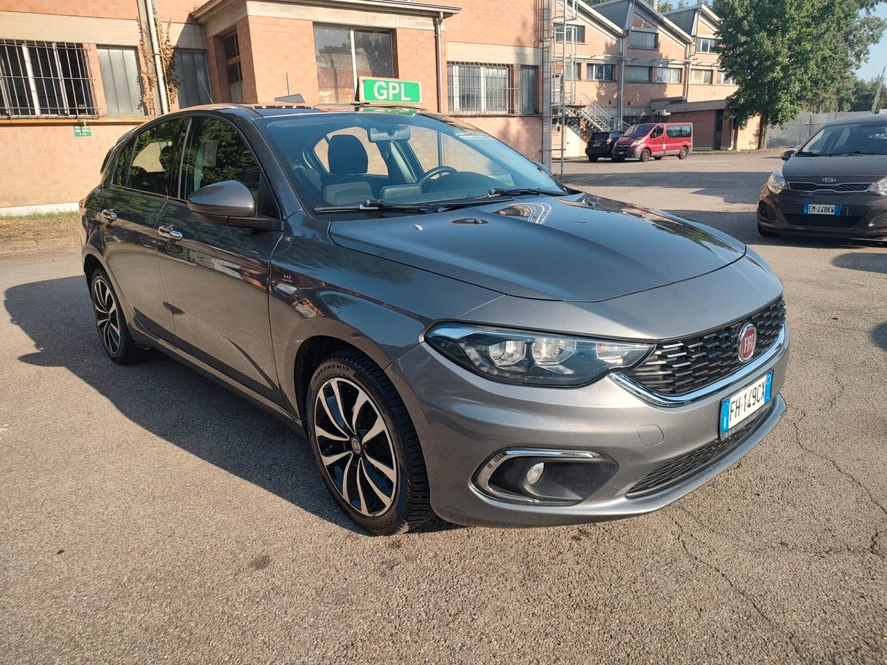Fiat Tipo 1.4 T-Jet 120CV BENZ\ GPL 5 porte Easy 88KW, OK NEOPANTATI, GARANZIA L.12 MESI