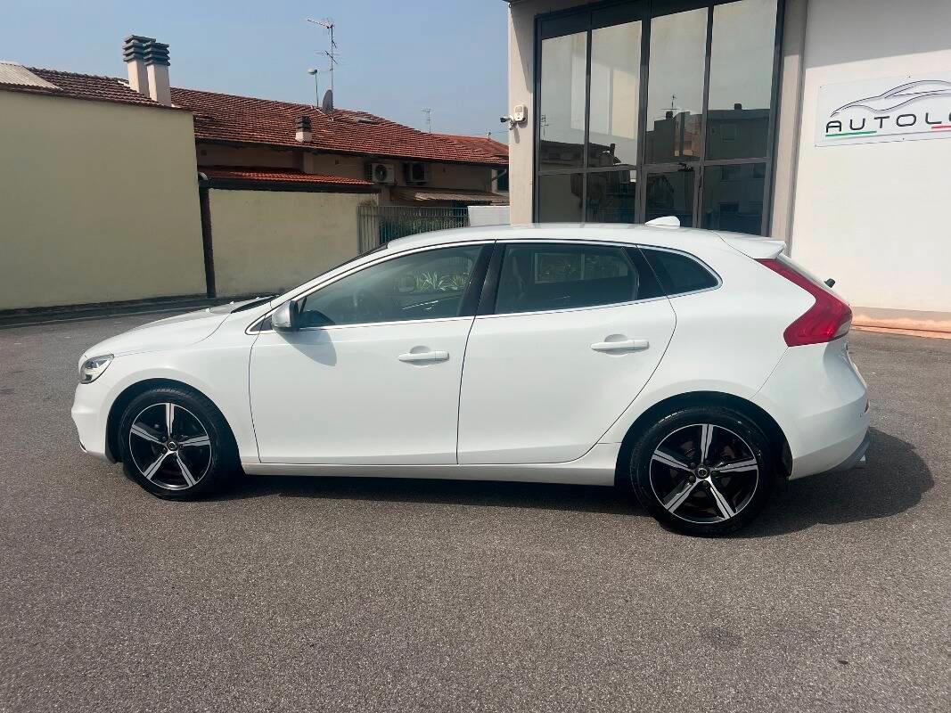 Volvo V40 2.0 d2 R-design