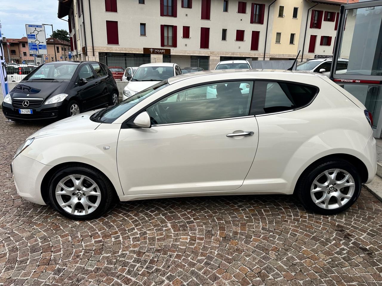 Alfa Romeo MiTo 1.3 JTDm-2 95 CV S&S Distinctive Sport Pack
