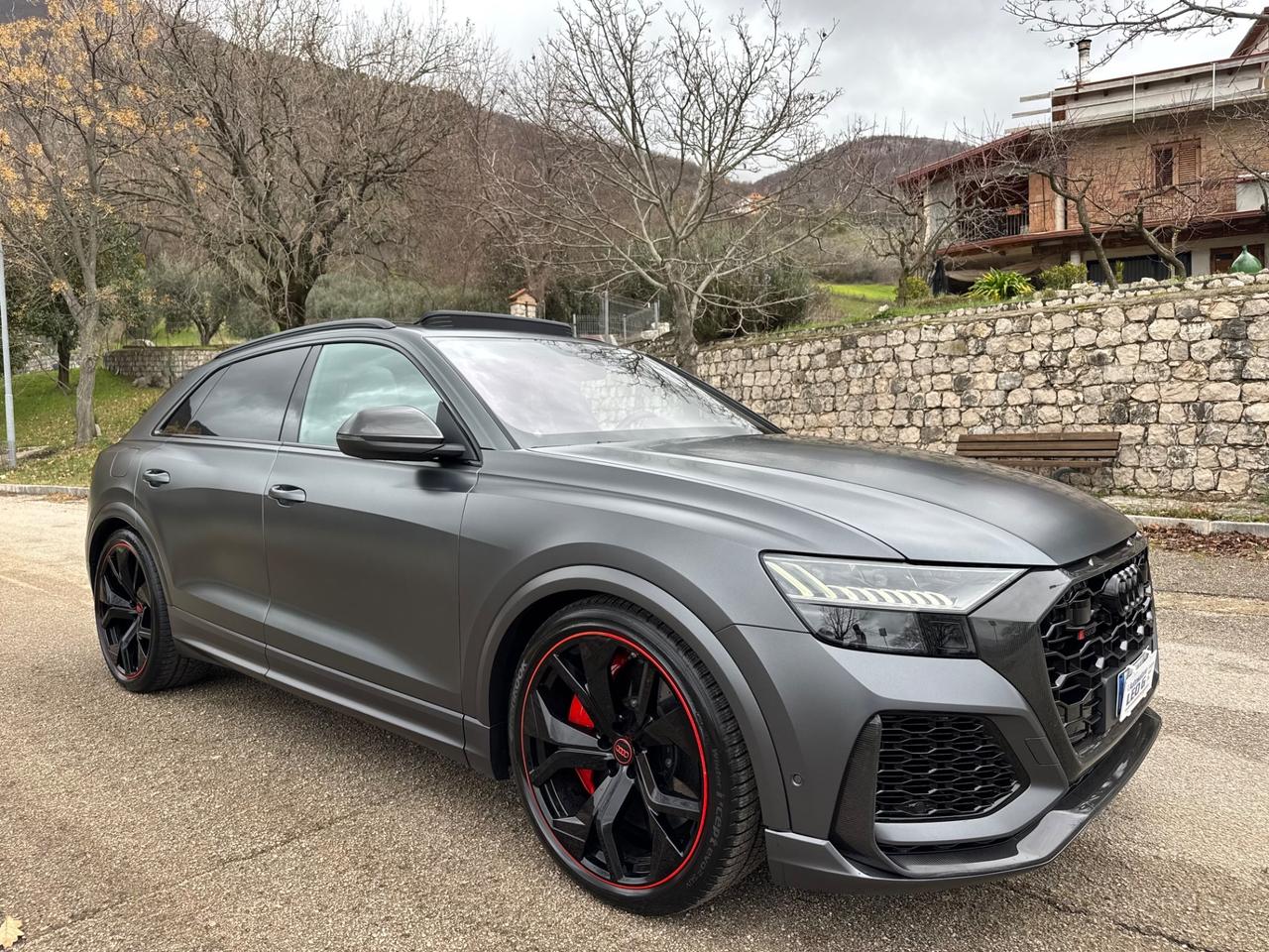 Audi Q8 RS TFSI V8 quattro tiptronic