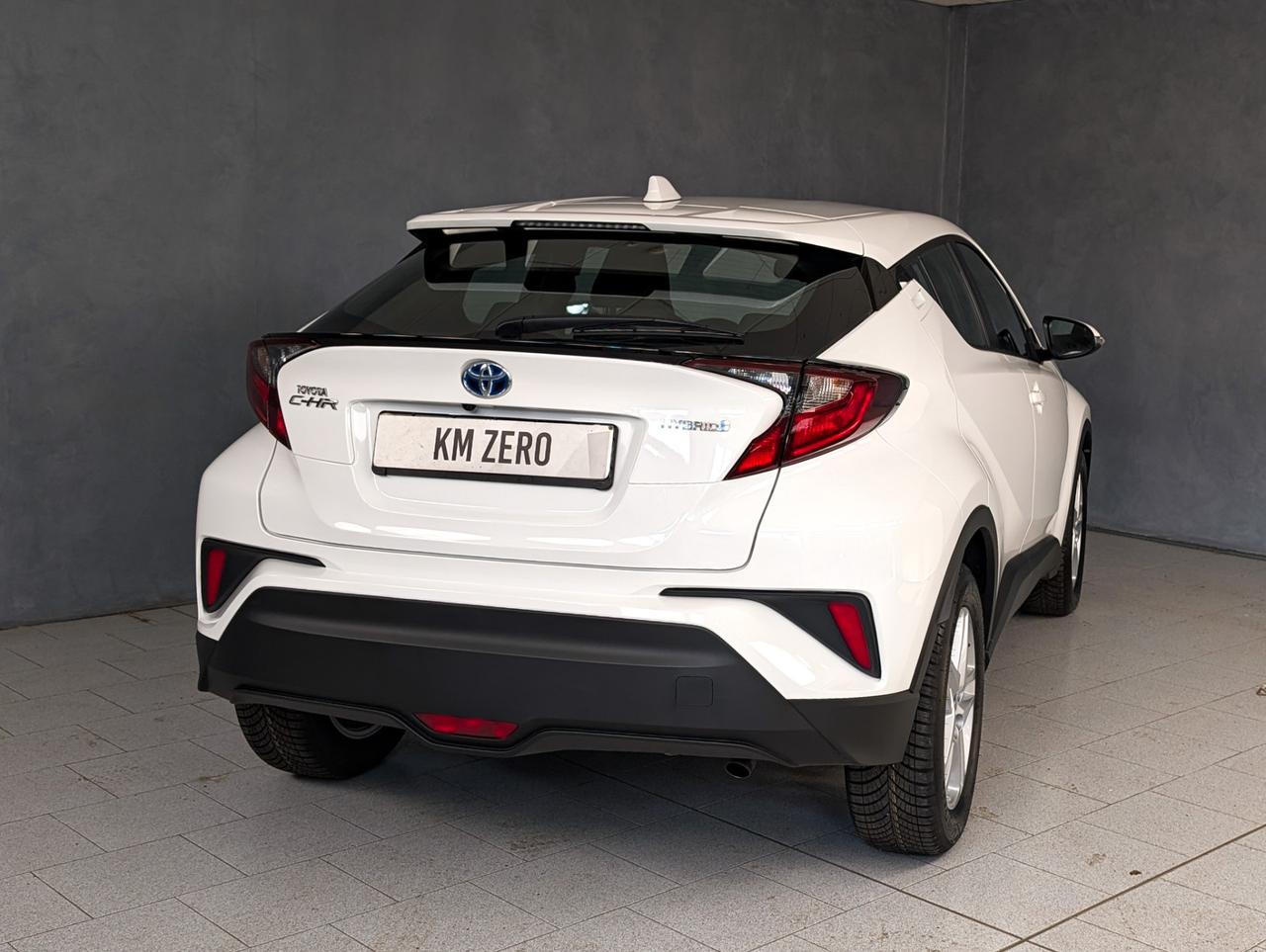 Toyota C-HR 1.8 Hybrid e-cvt Business