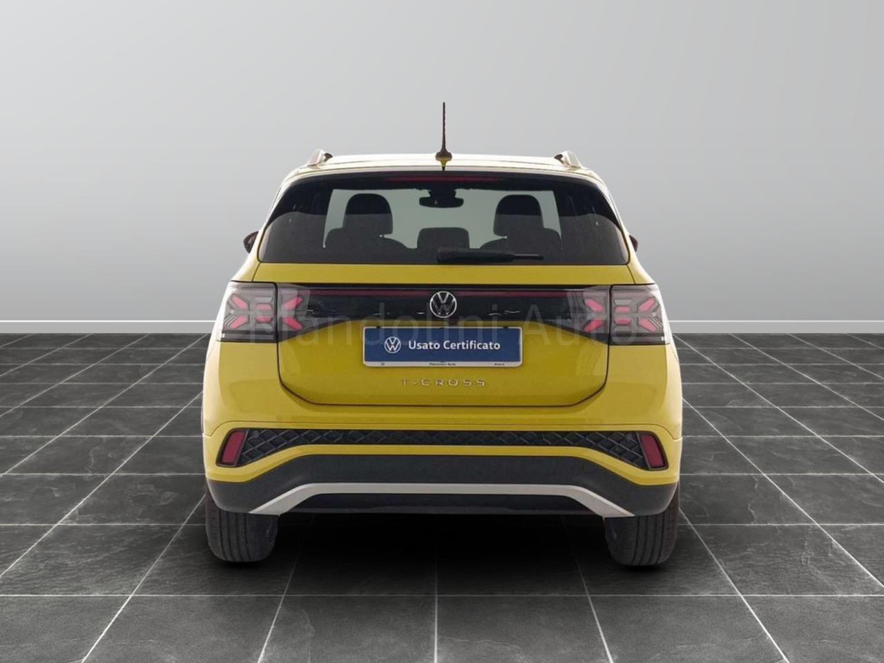 Volkswagen T-Cross 1.0 tsi 115cv r-line
