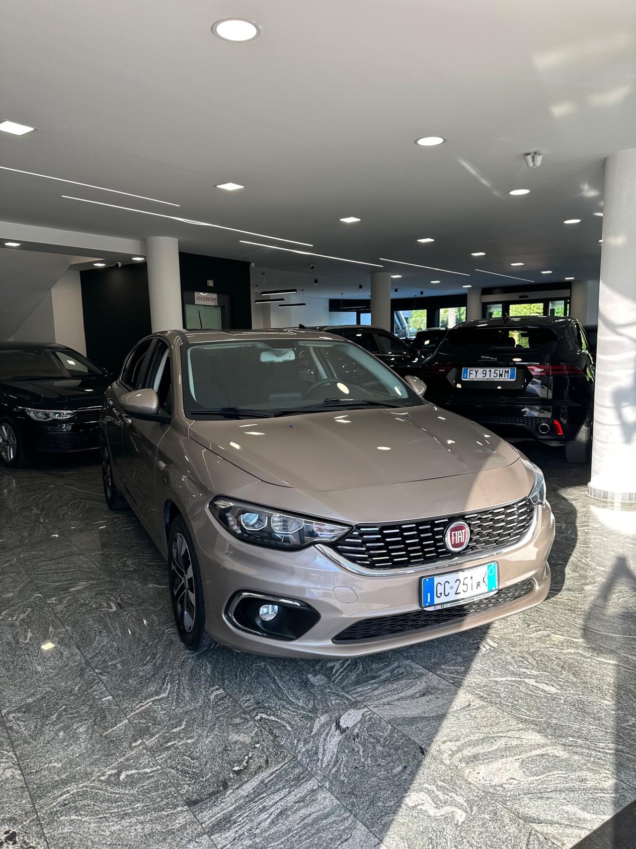 Fiat Tipo 1.6 Mjt S&S 5 porte Mirror