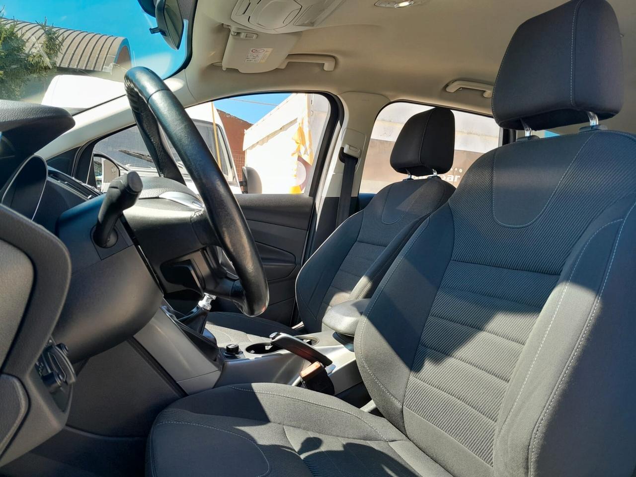 Ford Kuga 2.0 TDCI 120 CV S&S 2WD Titanium