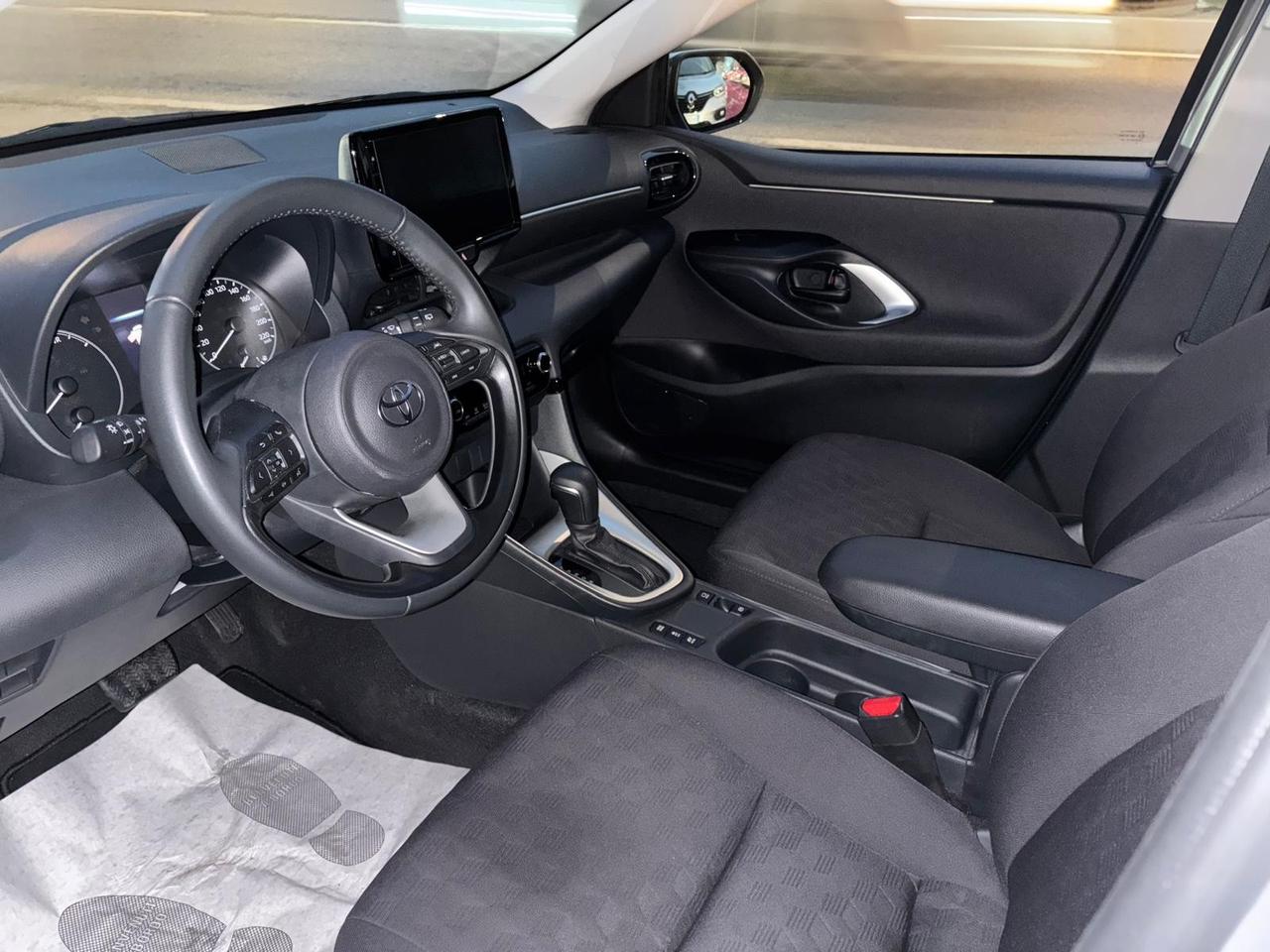 Toyota Yaris 1.5 Hybrid 5 porte Active