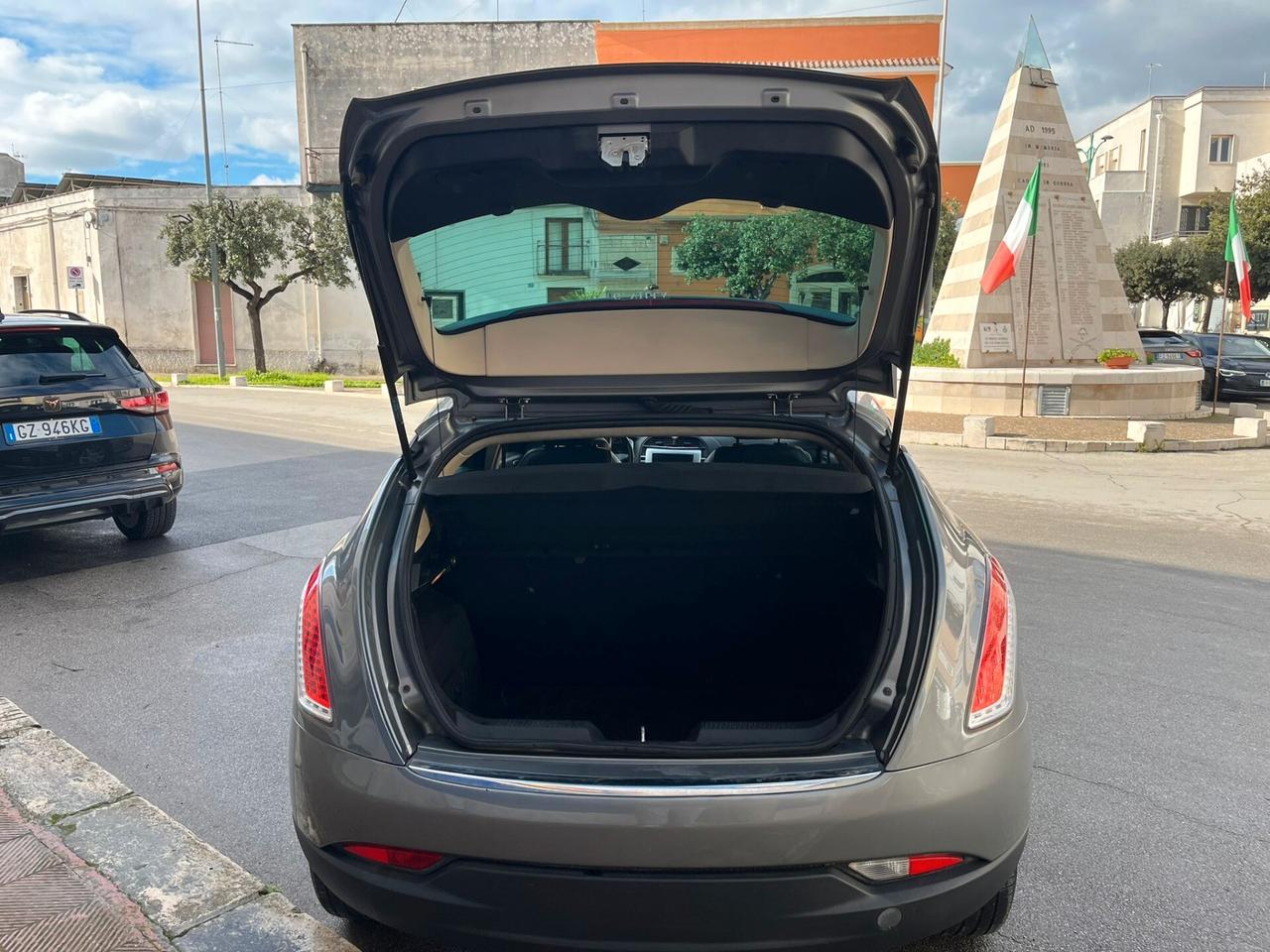 LANCIA DELTA 1.6 120 CV