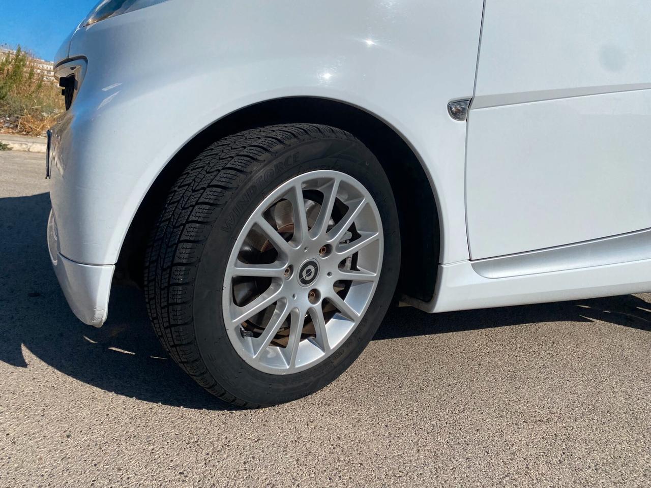 Smart ForTwo 1000 52 kW coupé passion