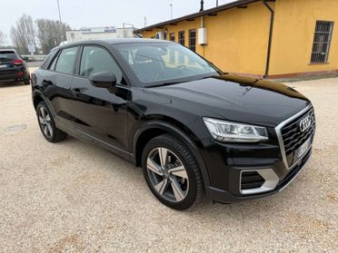 Audi Q2 30 1.6 tdi Identity Black s-tronic my20