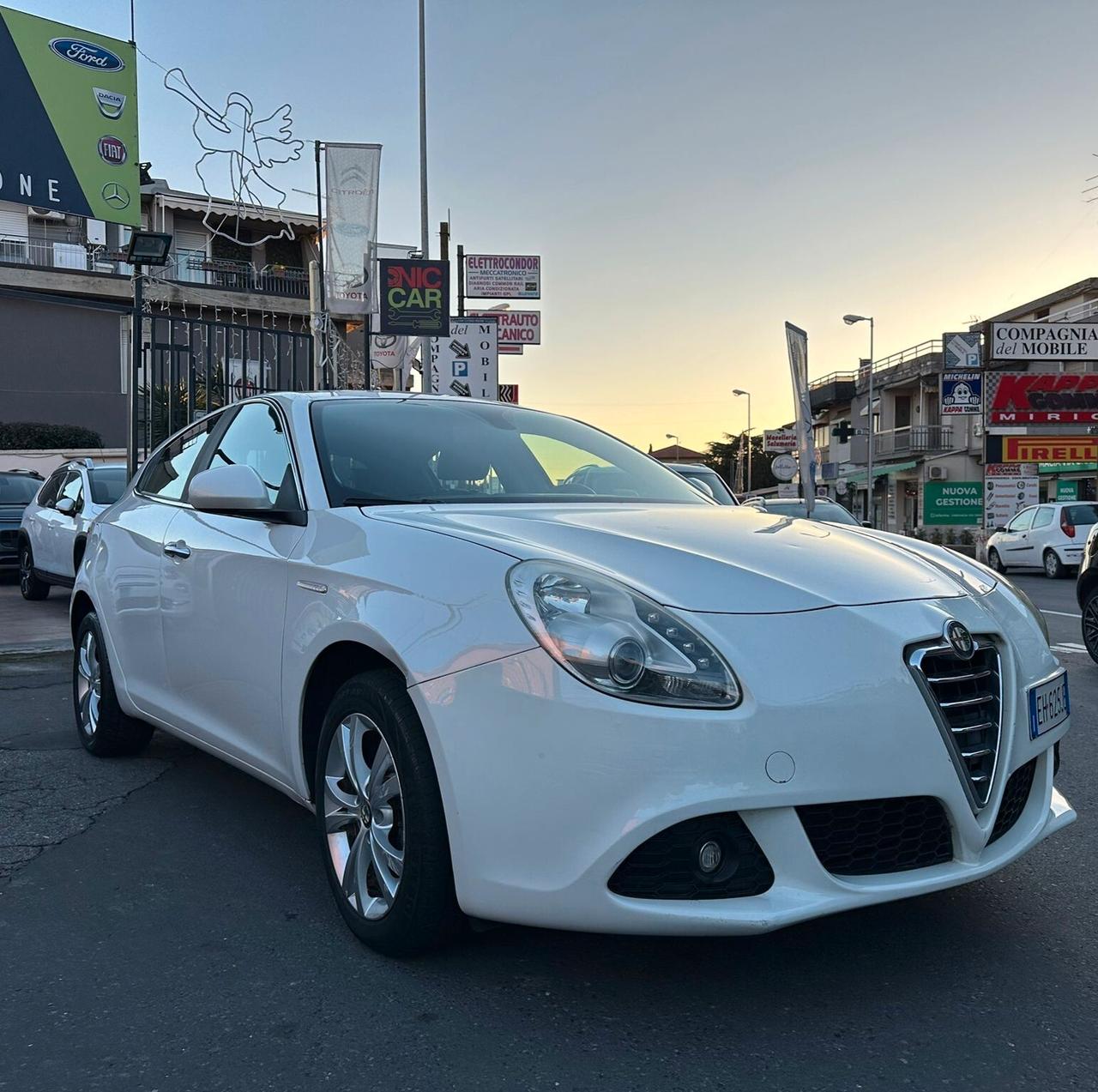 Alfa Romeo Giulietta 1.6 JTDm-2 105 CV Distinctive