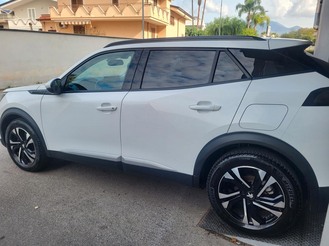 Peugeot 2008 BlueHDi 110 S&S Allure 05/2021UNIP