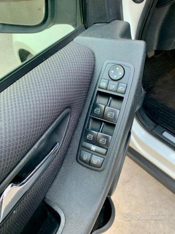 MERCEDES-BENZ A 160 CDI Avantgarde