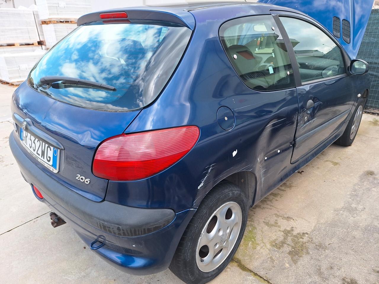 Peugeot 206 1.1 Benzina.