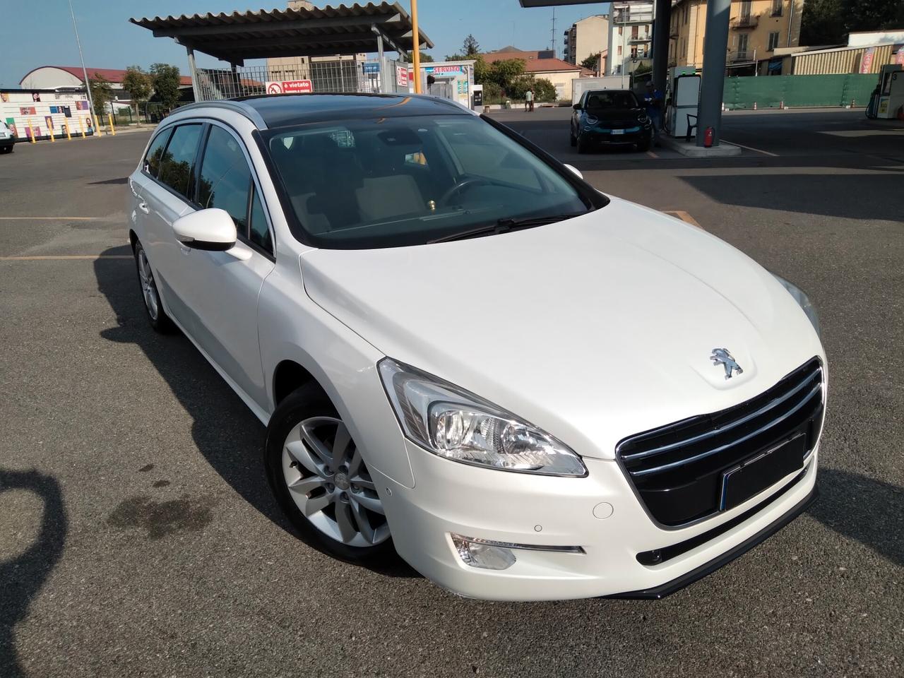 Peugeot 508 2.0 HDi 140CV SW Ciel Allure x neopatentati