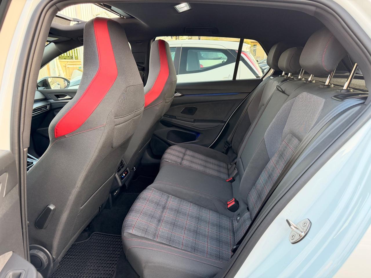 Volkswagen Golf GTI 2.0 TSI 265cv TETTO HARMAN KARDON