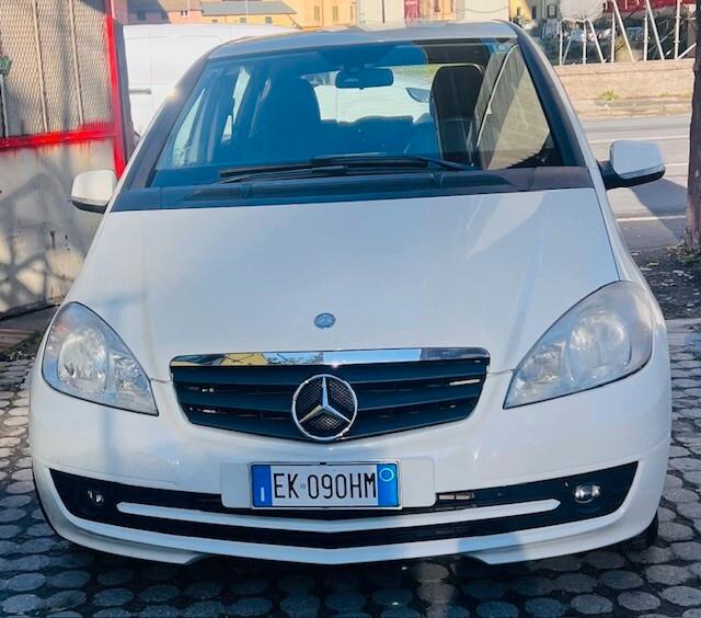 Mercedes-benz A 160 CDI BlueEFFICIENCY Avantgarde